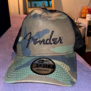 Fender Guitar camo trucker hat